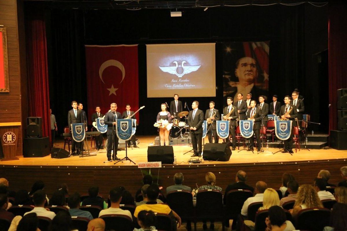 Kütahya\'da \'Cazın Kartalları\'ndan konser