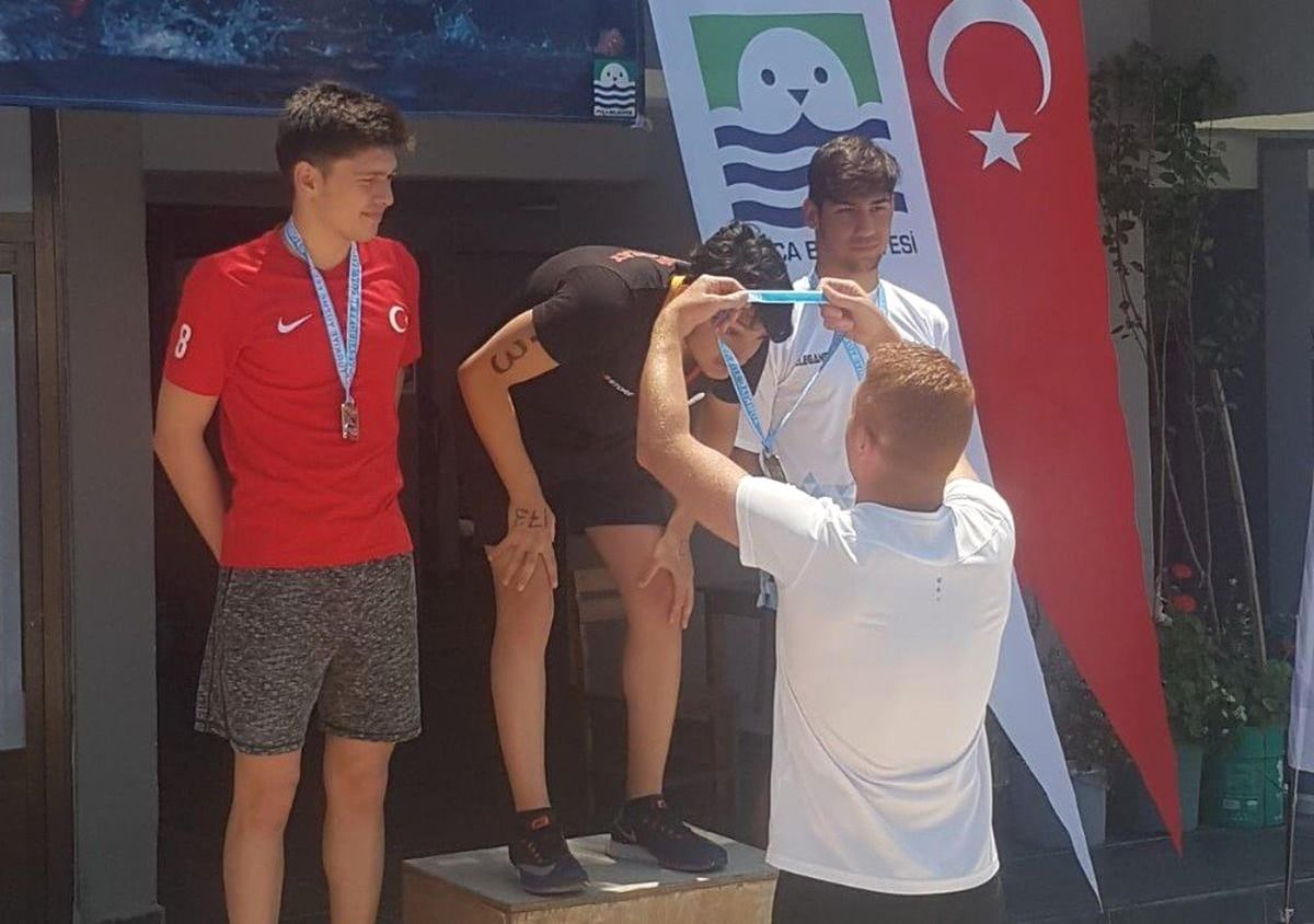 Malatyalı yüzücü şampiyon