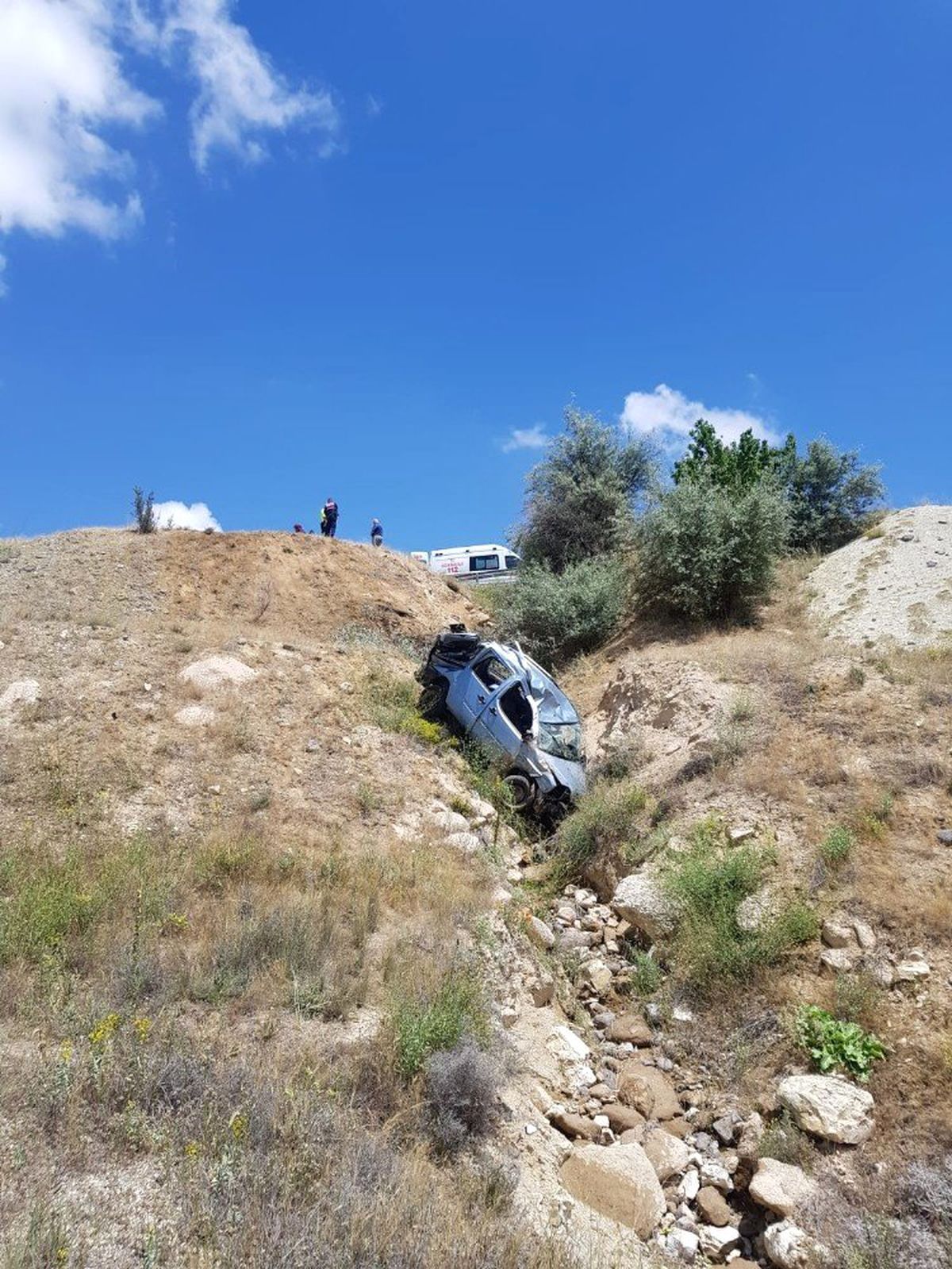 Nevşehir\'de ticari araç şarampole yuvarlandı: 1\'i bebek 2 ölü, 4 yaralı