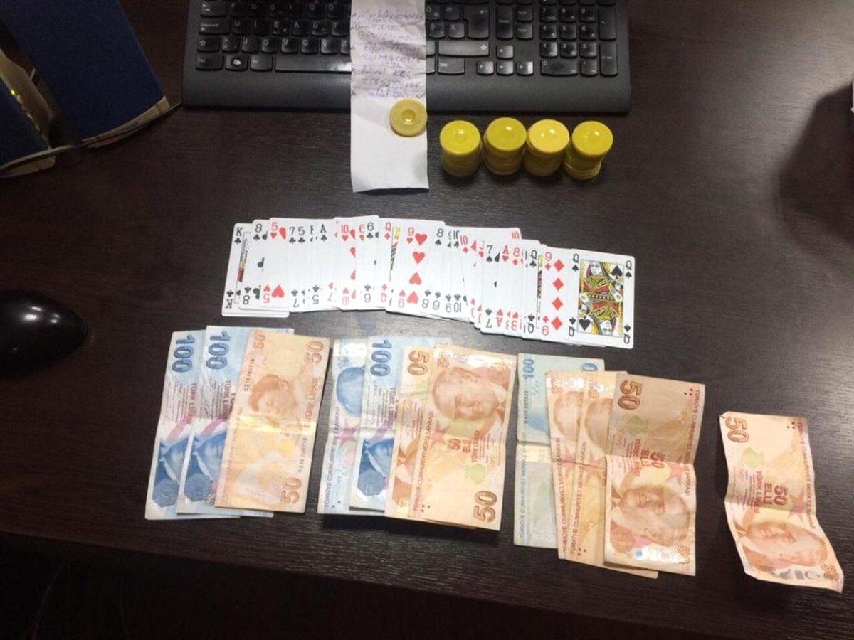 Polisten pokercilere, kumar baskını