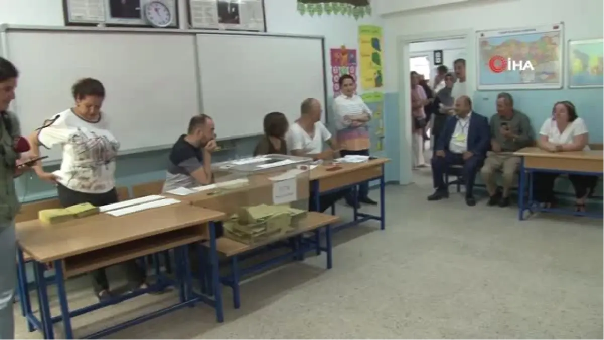 TBMM Başkanı Mustafa Şentop oyunu kullandı