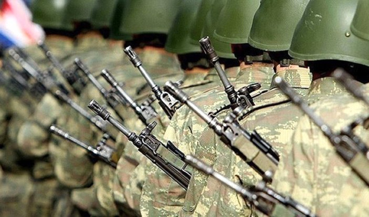 Yeni askerlik sistemi salı günü oylanıyor