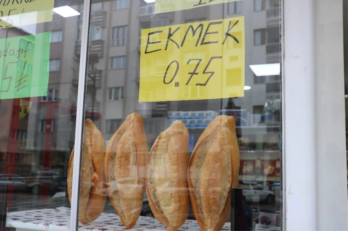 Sivas\'ta 75 kuruşa satışa sunulan ekmek tartışma yarattı
