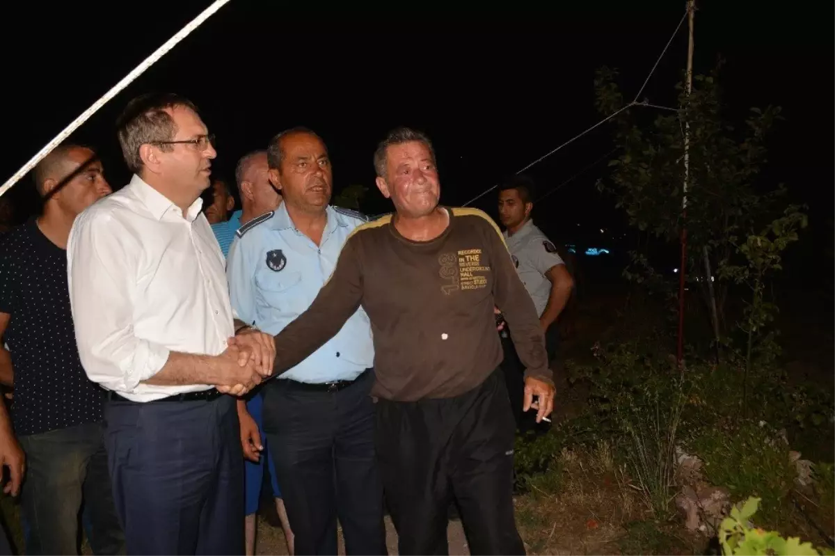 Ayvalık\'ta yangın ahşap çay ocağını küle döndürdü