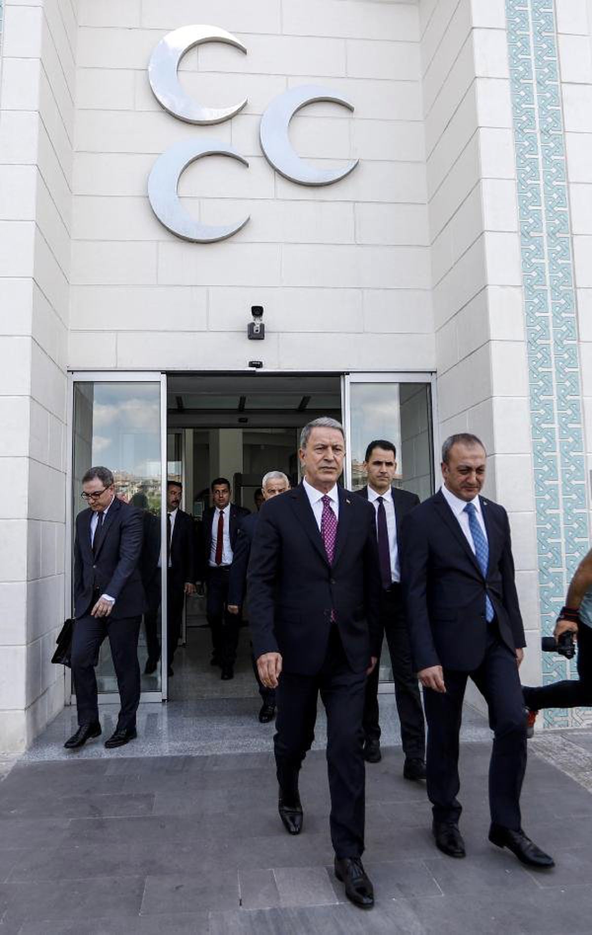 Bakan Akar\'dan Bahçeli\'ye ziyaret