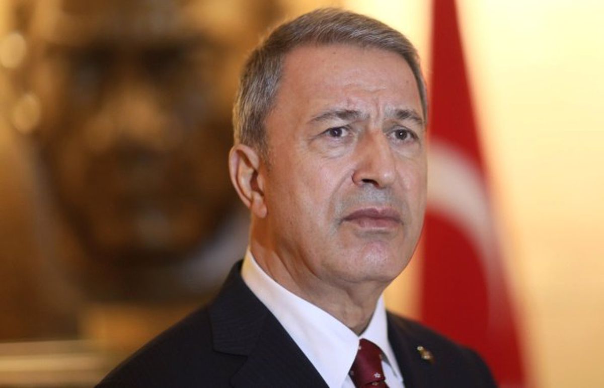 Bakan Akar, Bahçeli\'yi ziyaret etti 