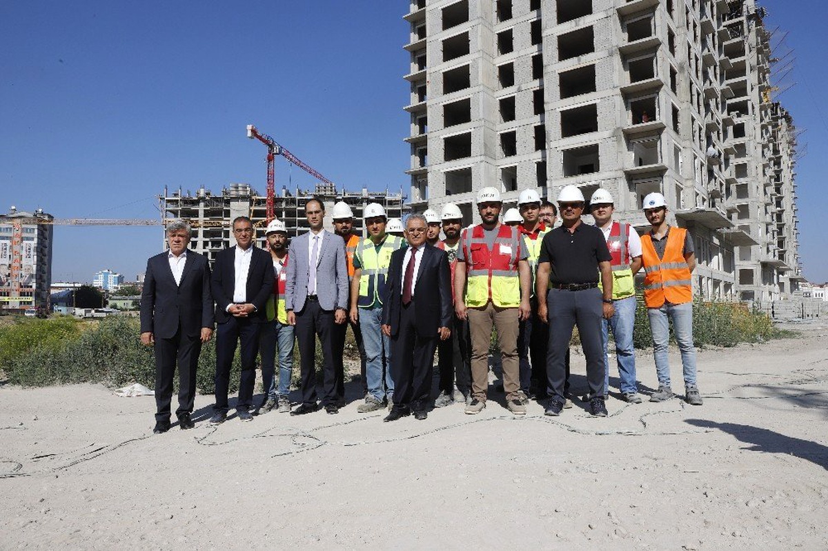 Başkan Büyükkılıç, "Kentsel Dönüşümde Hızlı İlerliyoruz"