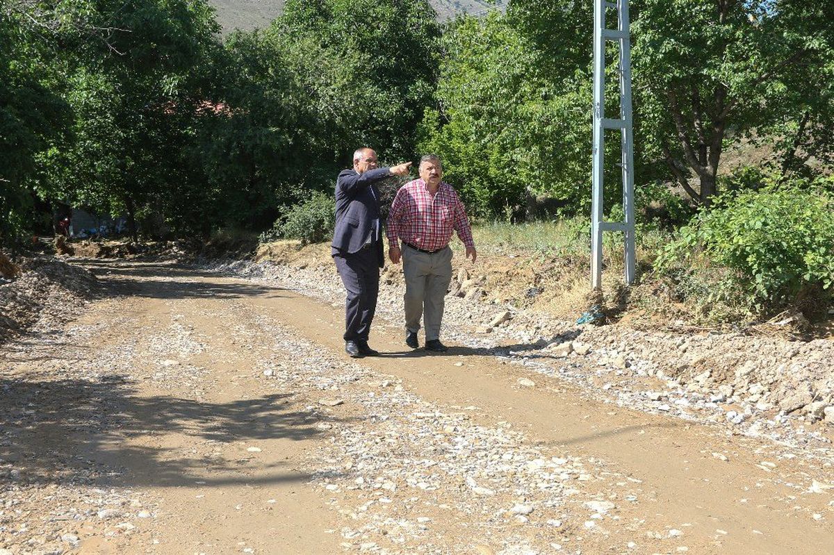 Başkan Öztürk, sel bölgesinde incelemelerde bulundu