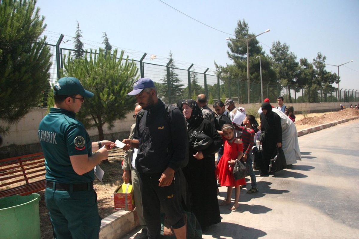 Bayramı ülkesinde geçiren 6 bin 500 Suriyeli dönüş yaptı