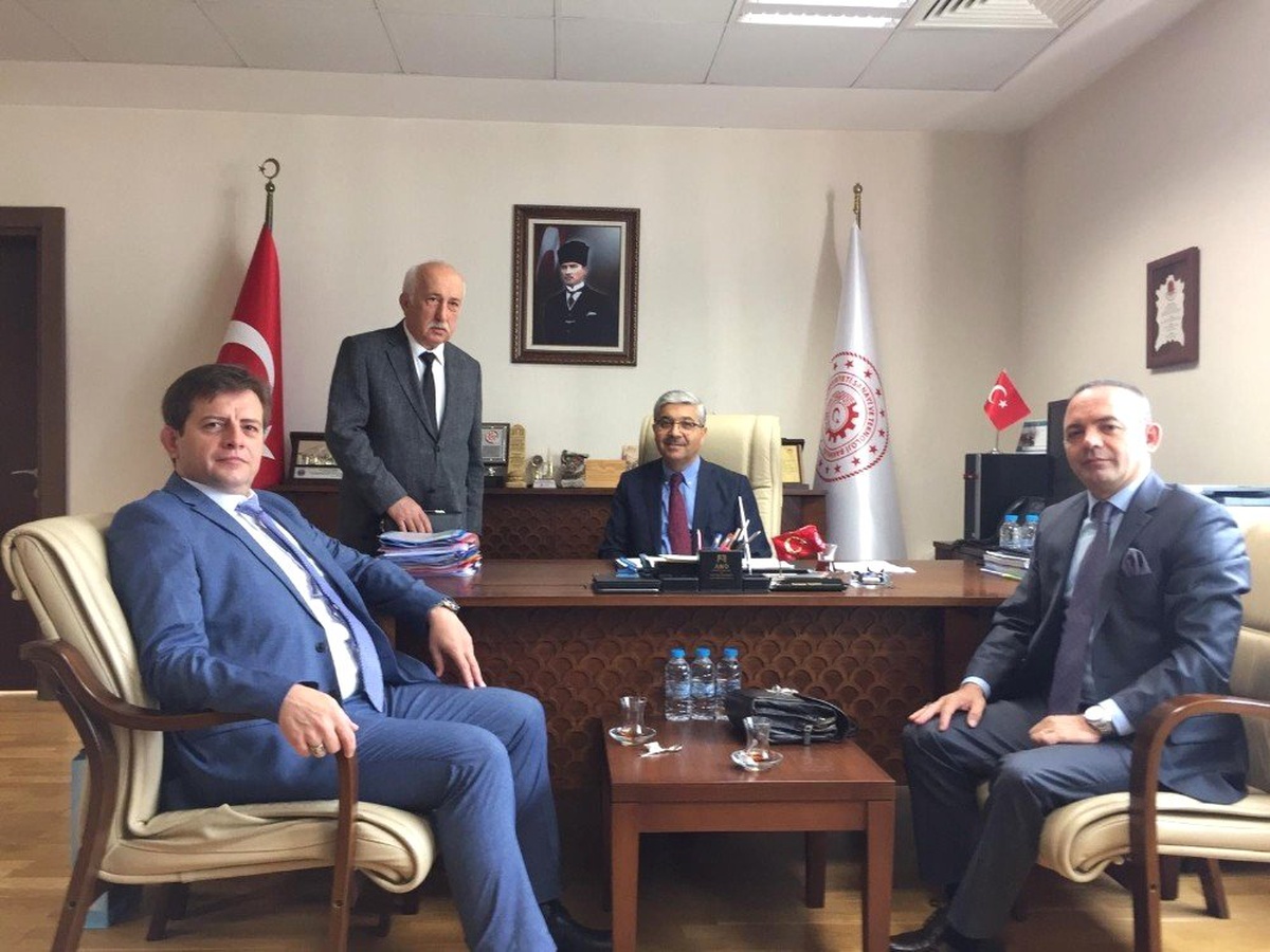 Burhaniye\'de Zeytin OSB Karma Organize Sanayi Bölgesine dönüştürüldü