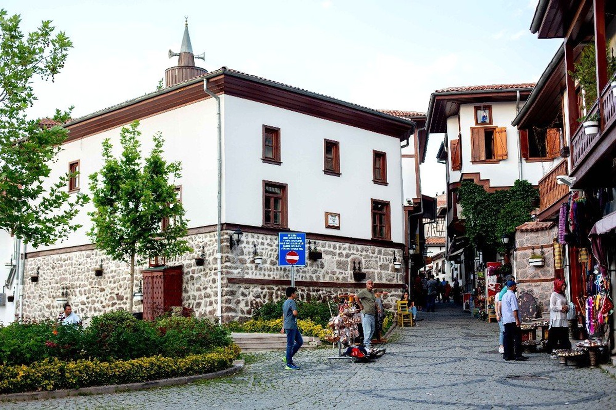 Büyükşehir Belediyesi, Başkent\'in tarihine sahip çıkıyor