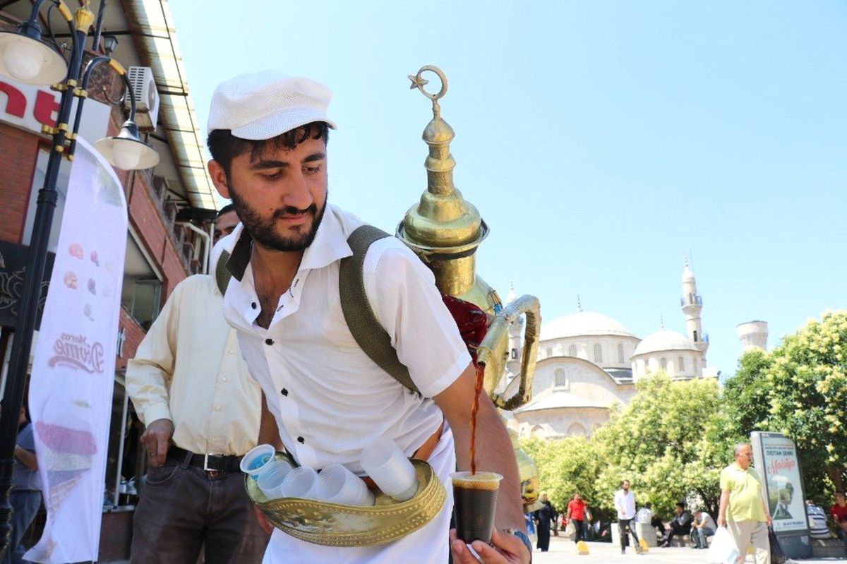 Doğu\'nun kolası \'meyan şerbeti\'