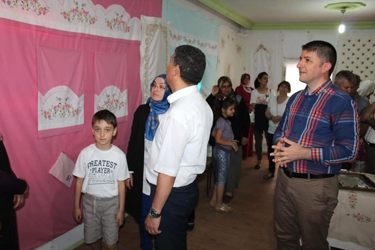 El sanatları sergisi beğenildi