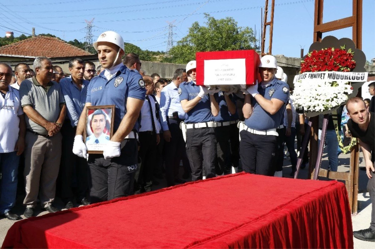 Genç polis memuruna son tören