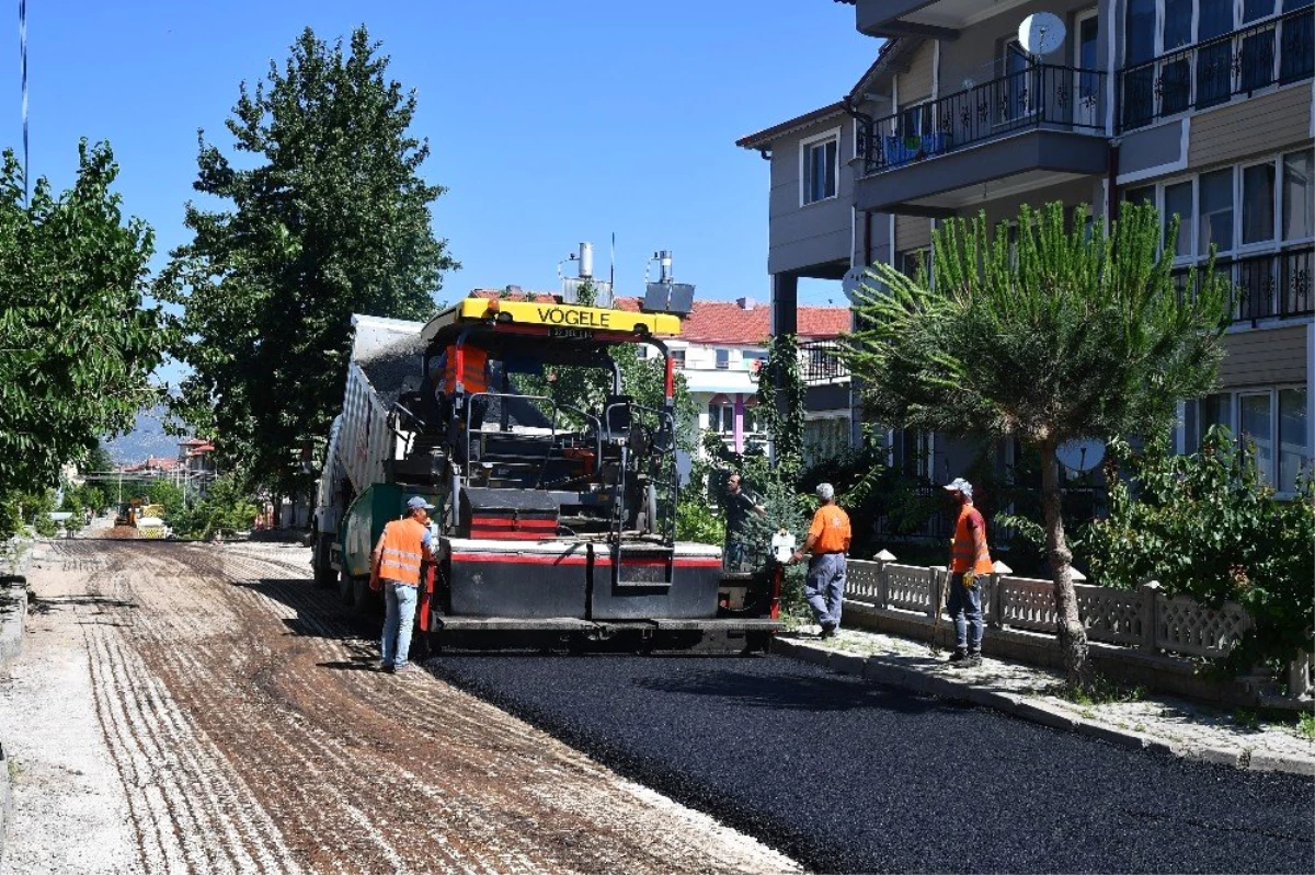 Isparta Belediyesi\'nden Hızırbey ve Karaağaç\'ta asfalt çalışmaları