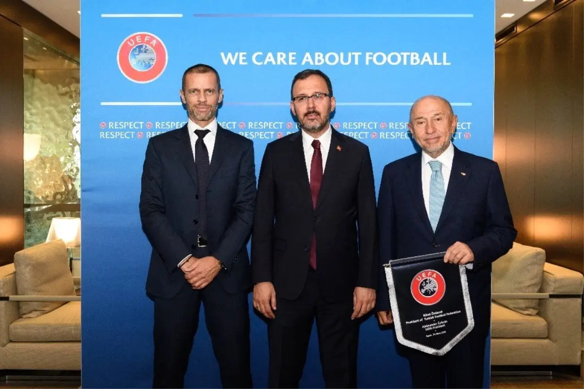 Kasapoğlu ve Özdemir\'den UEFA Başkanı Caferin\'e ziyaret