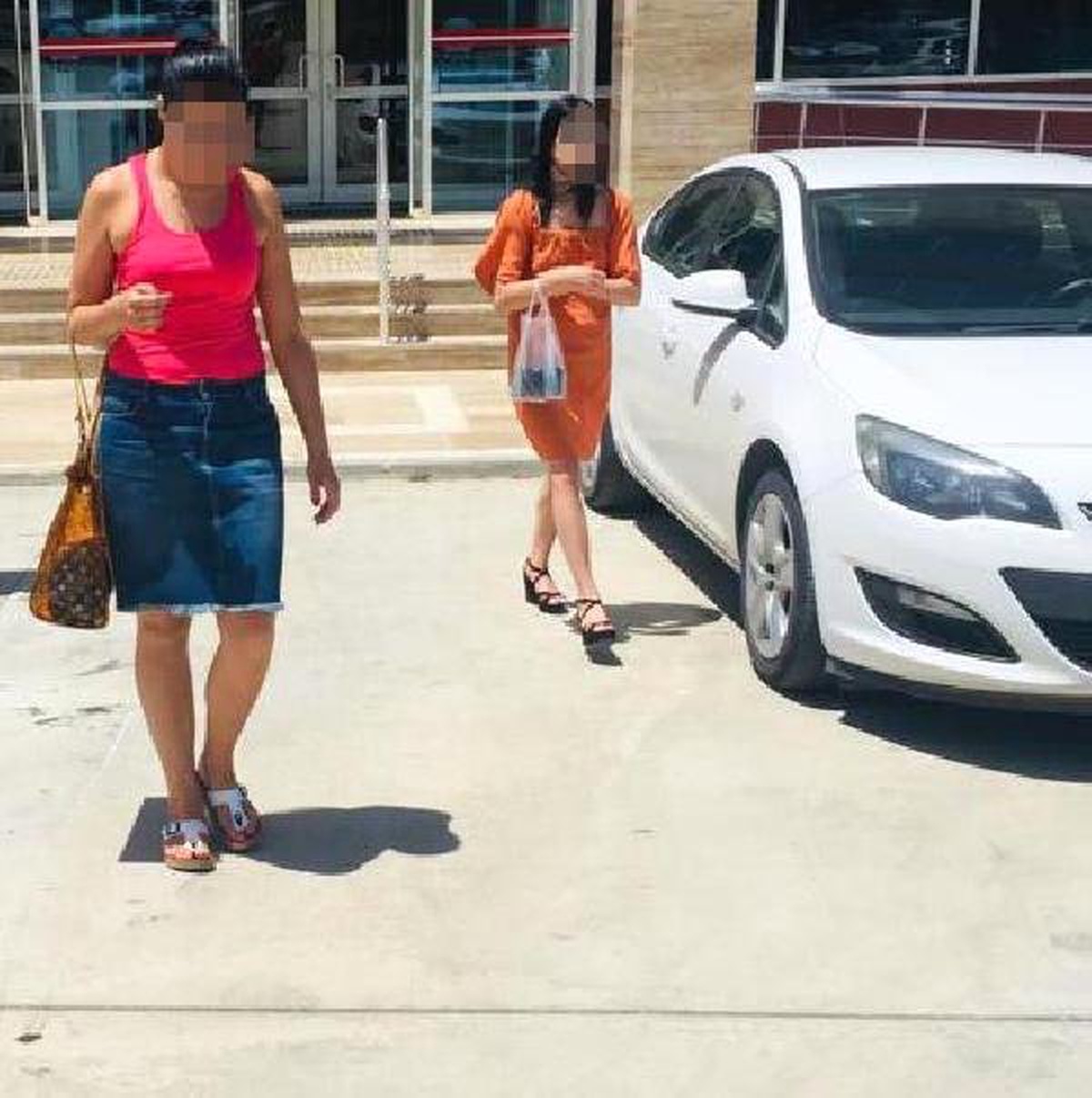 Manisa\'da Belaruslu 3 kadına fuhuş gözaltısı