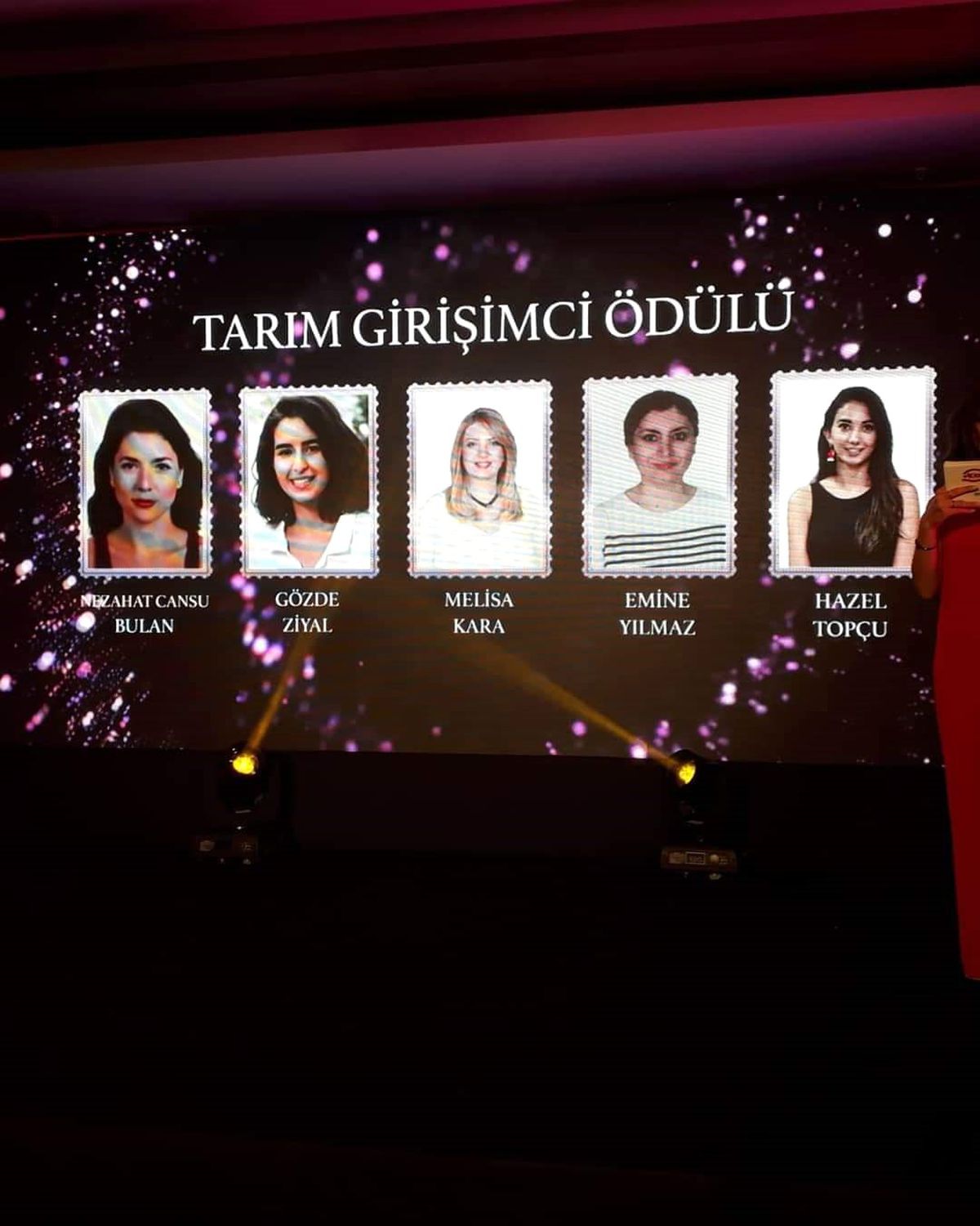 Melisa Özkaya Kara\'ya ödül