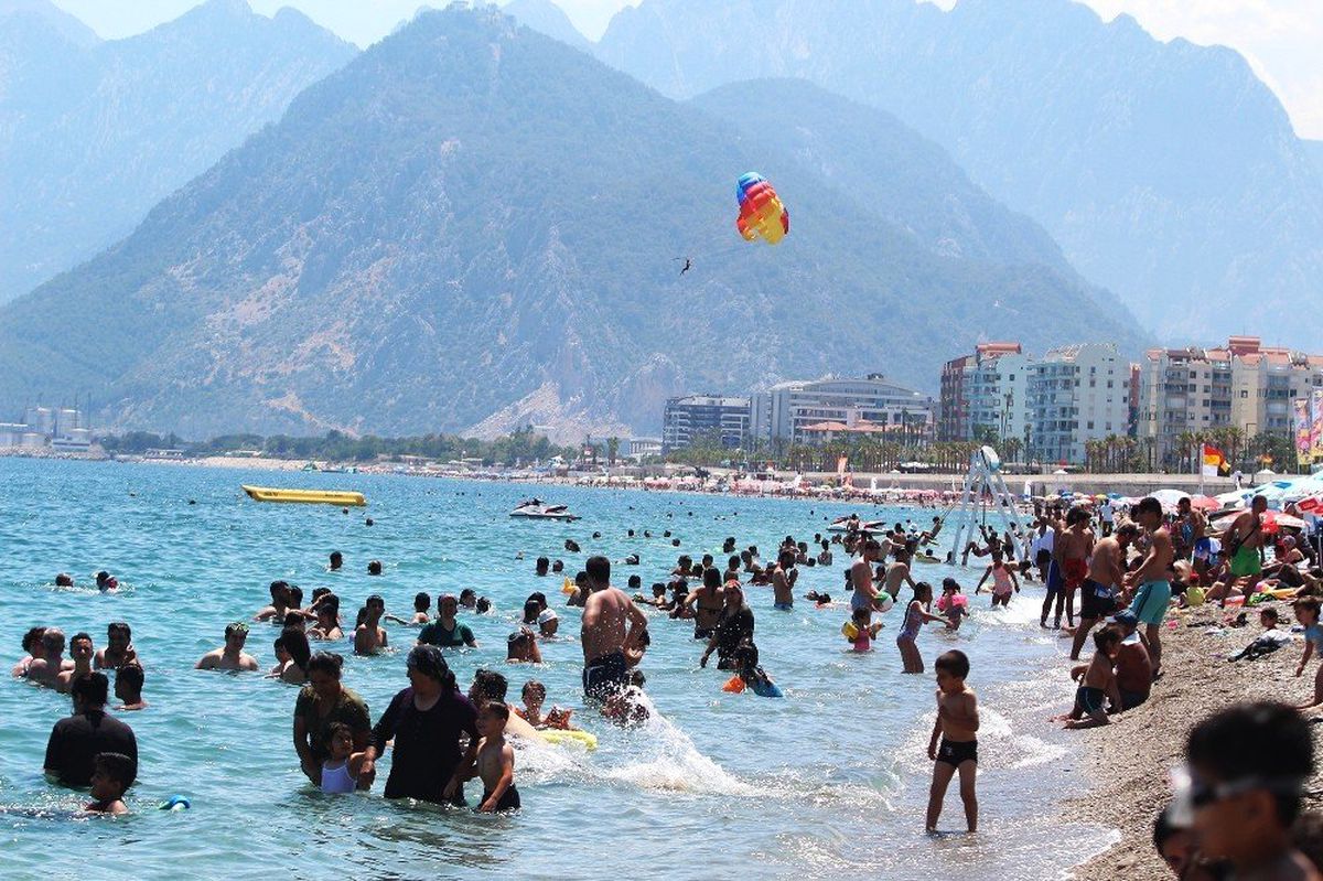 Meteoroloji: "Antalya\'da sıcaklık mevsim normalleri üzerinde seyredecek"