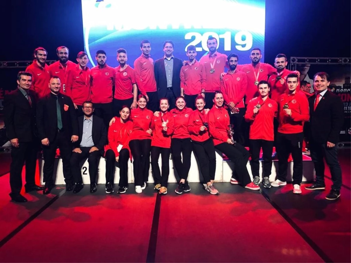 Milli Karateciler Kanada\'da 9 madalya kazandı