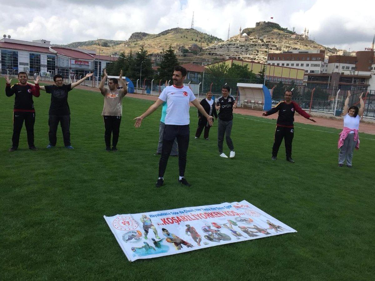 Özel İnsanlar "Koşabiliyorken koş" dedi