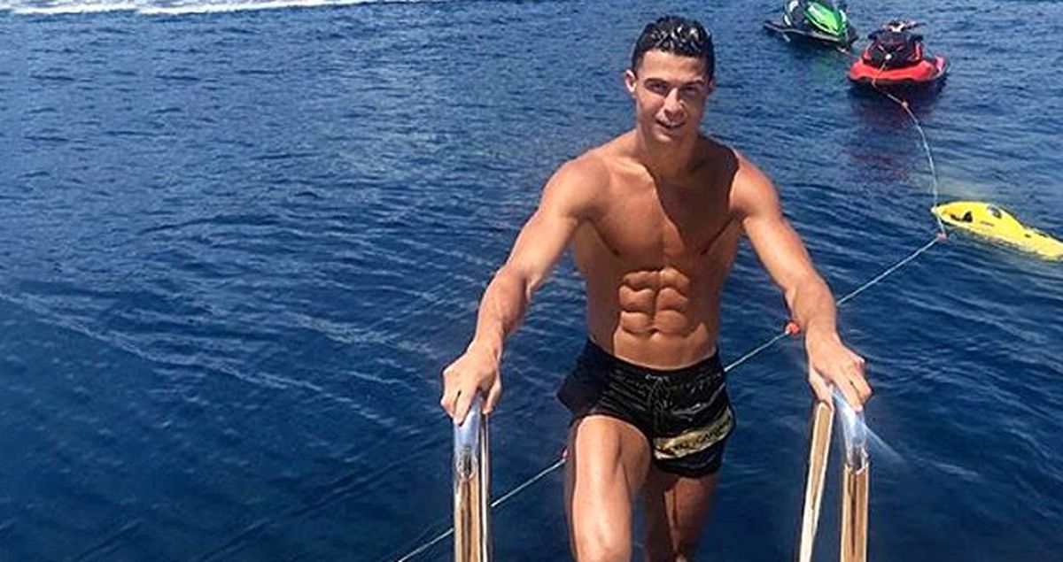 Ronaldo'nun tatilde harcadığı para dudak uçuklattı
