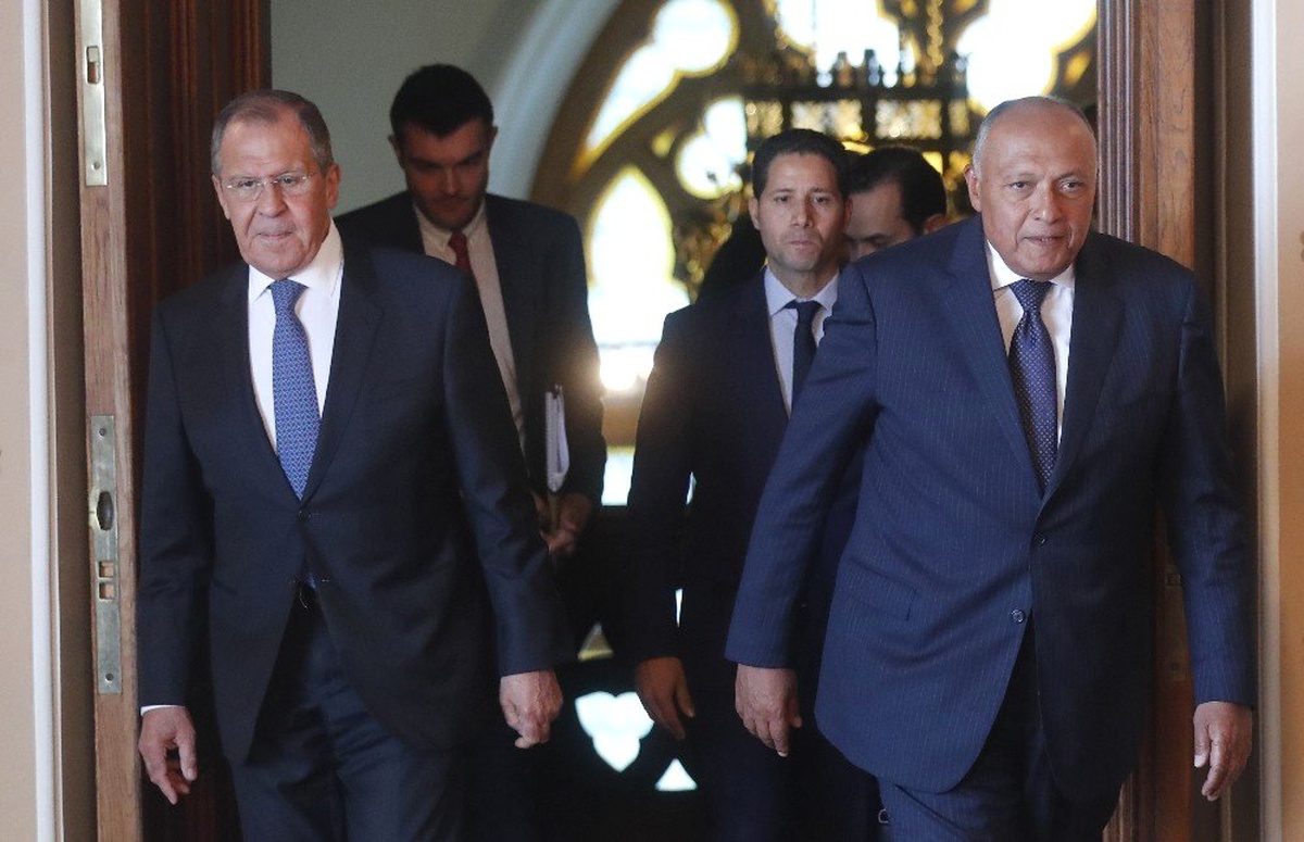 Rus ve Mısırlı dışişleri bakanları bir araya geldi