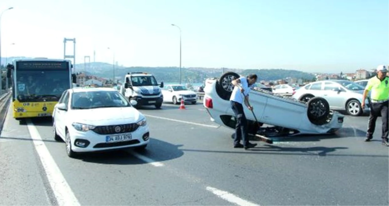 15 Temmuz Şehitler Köprüsü\'nde otomobil takla attı! Trafik kilitlendi
