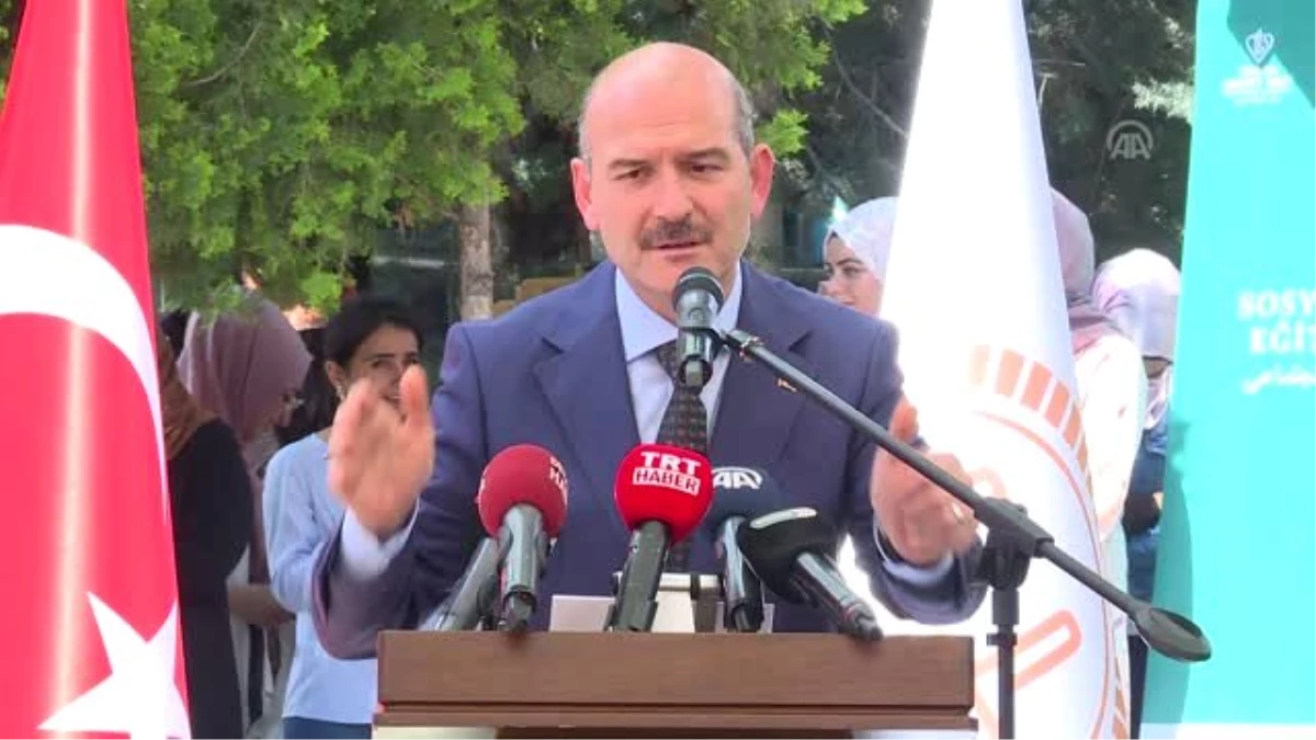 Soylu: "Biz siyasetini ırkçılığa kurban etmişlerle aynı çizgide yürüyemeyiz"