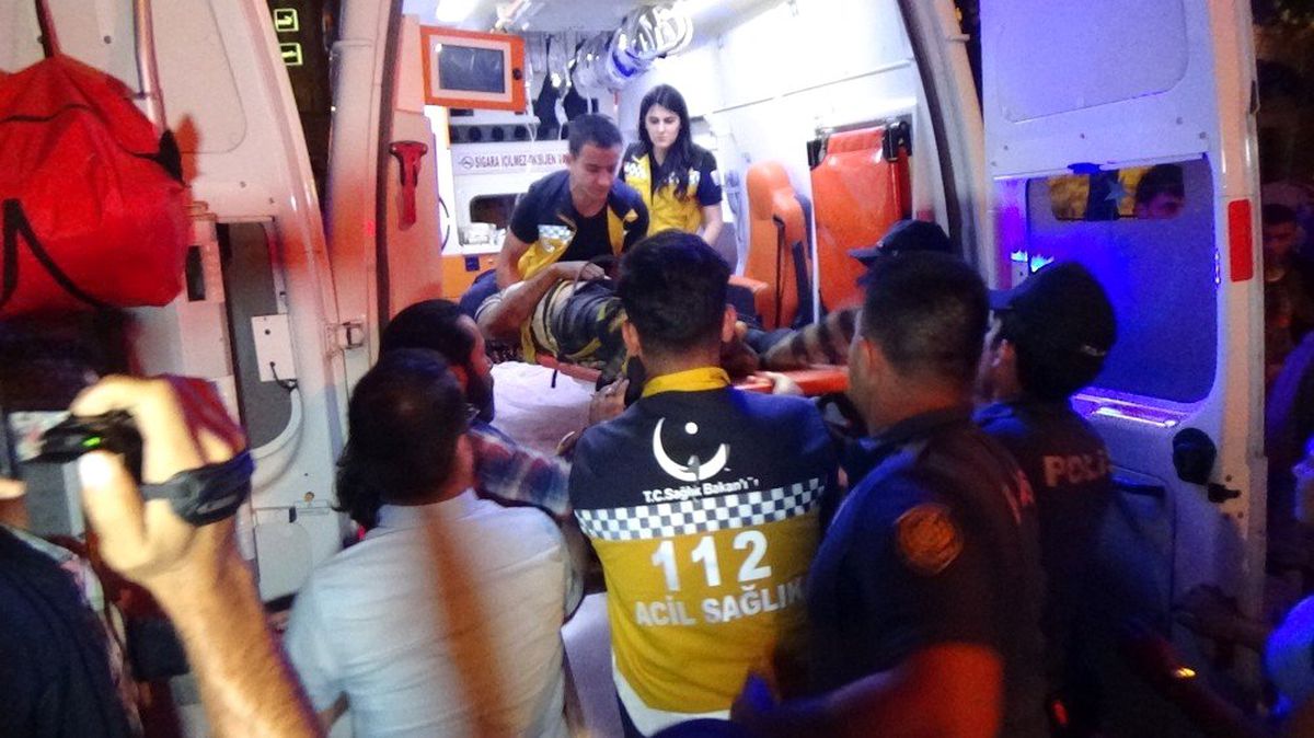 4. kattan havalandırma boşluğuna düşen şahıs ağır yaralandı