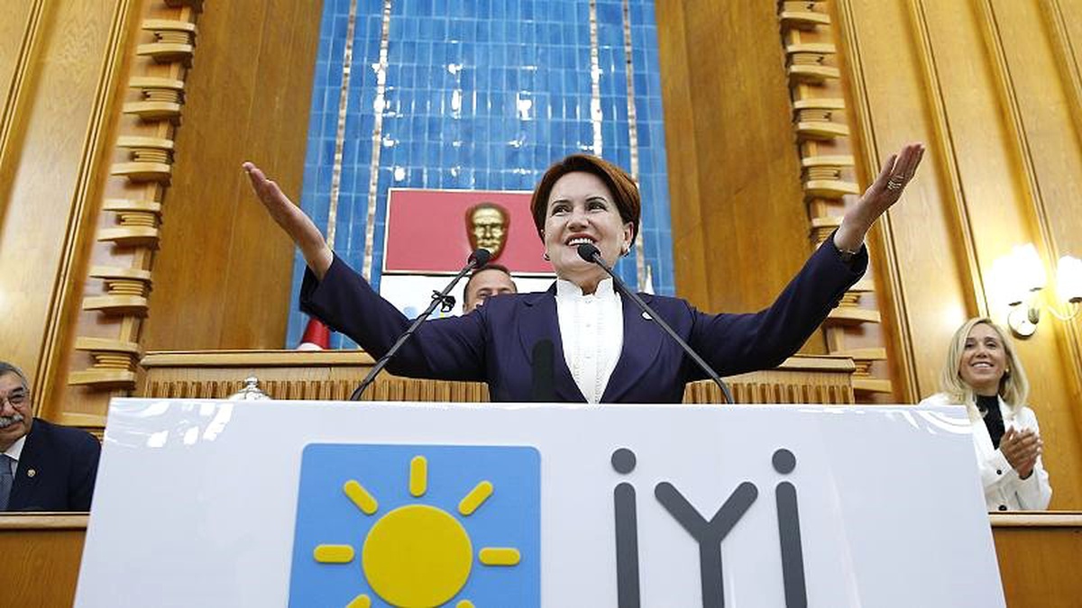 Akşener\'den AK Parti\'ye Game of Thrones göndermesi: Winter is coming