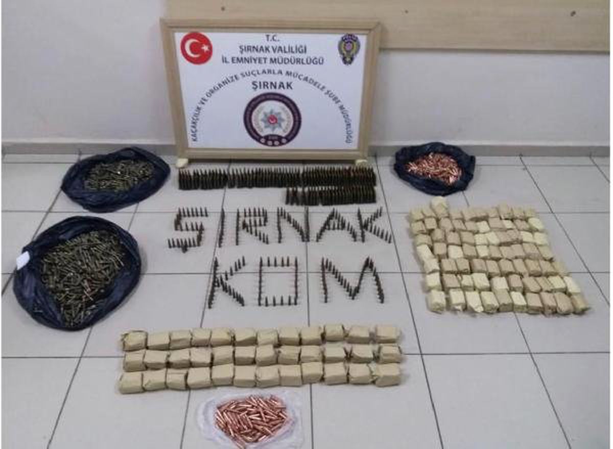 Araçta 6 bin 700 mermi ele geçirildi