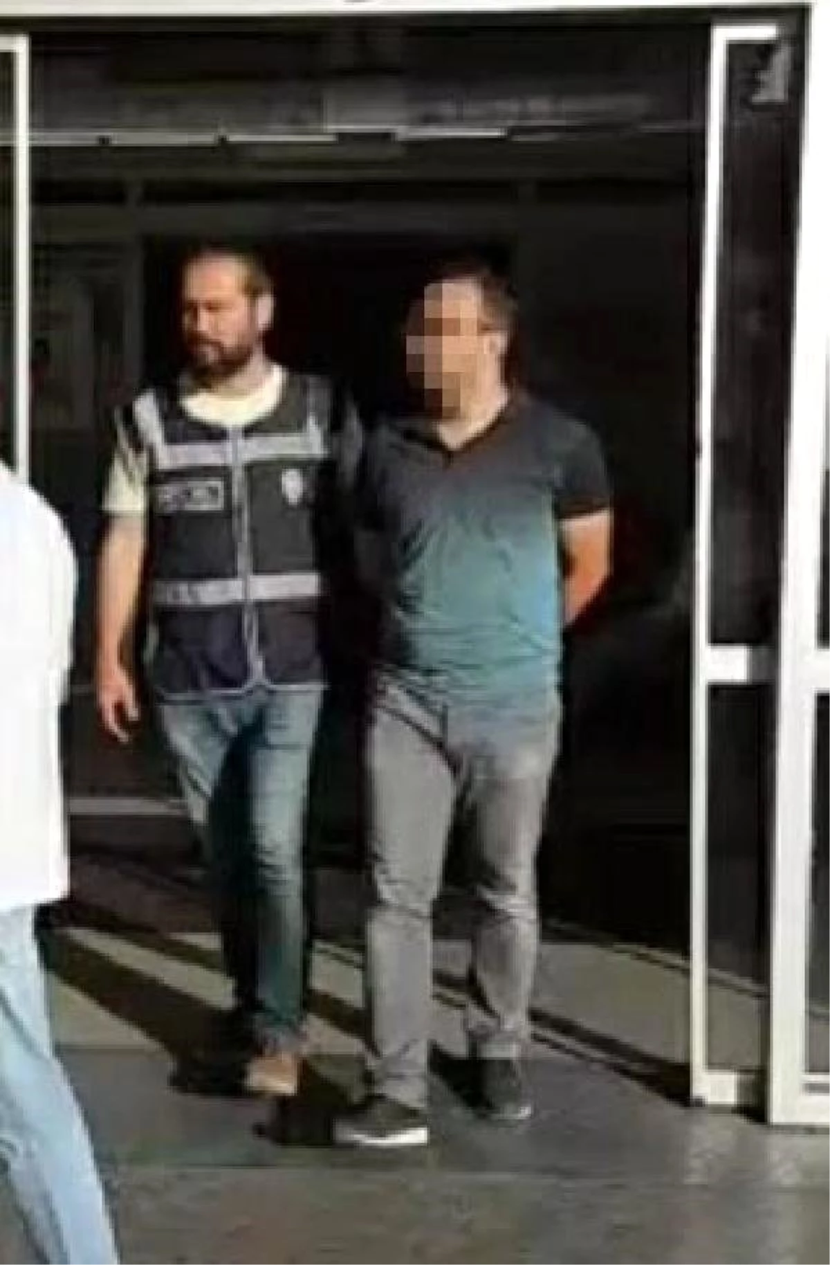 Aydın ve İzmir\'de Hizb-ut Tahrir operasyonu: 9 gözaltı