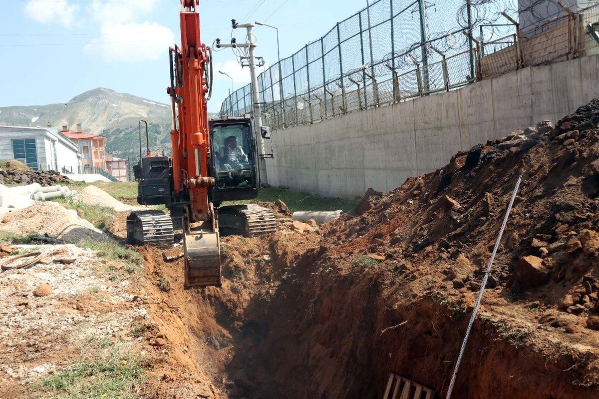 Başkan Tanglay, belediyenin çalışmalarını anlattı