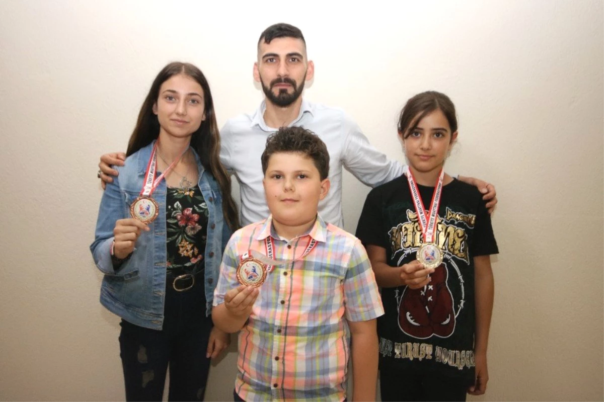 Beyşehir\'in şampiyon sporcuları ilçenin gururu oldu