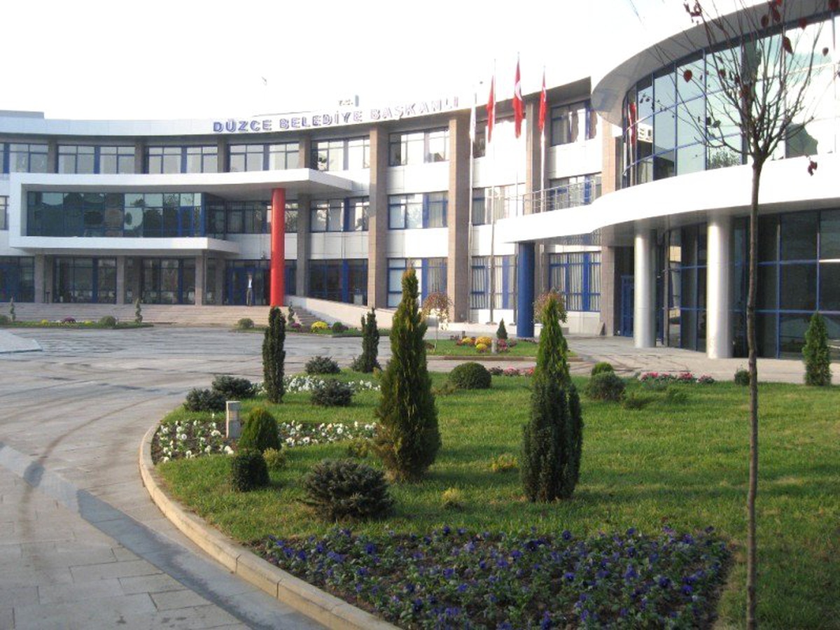 Düzce Belediyesi tahsilatlarda beklenen verim alınamıyor