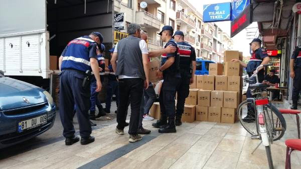 Düzce\'de bin 500 şişe kaçak içki ele geçirdi