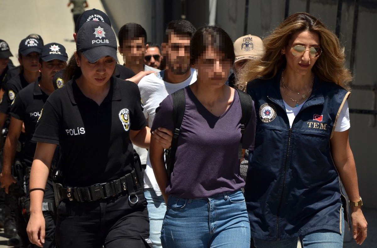 HDP Gençlik Meclisi üyesi 9 kişi tutuklandı