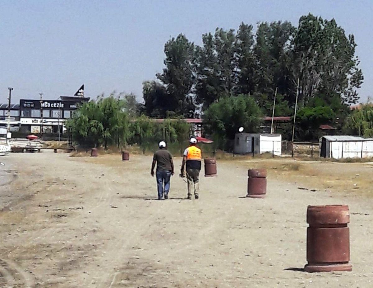 İskele sahiline onlarca çöp kutusu bırakıldı