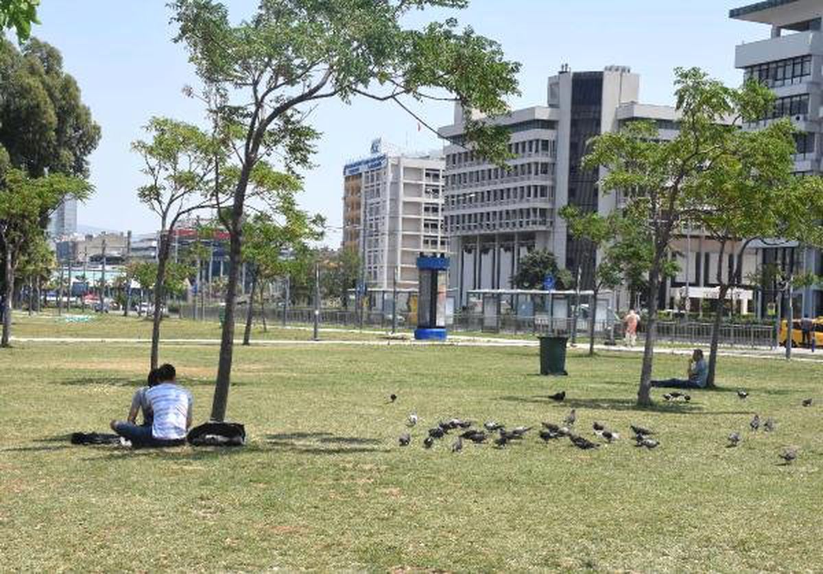 İzmir\'de hava sıcaklığı 38 dereceyi bulacak