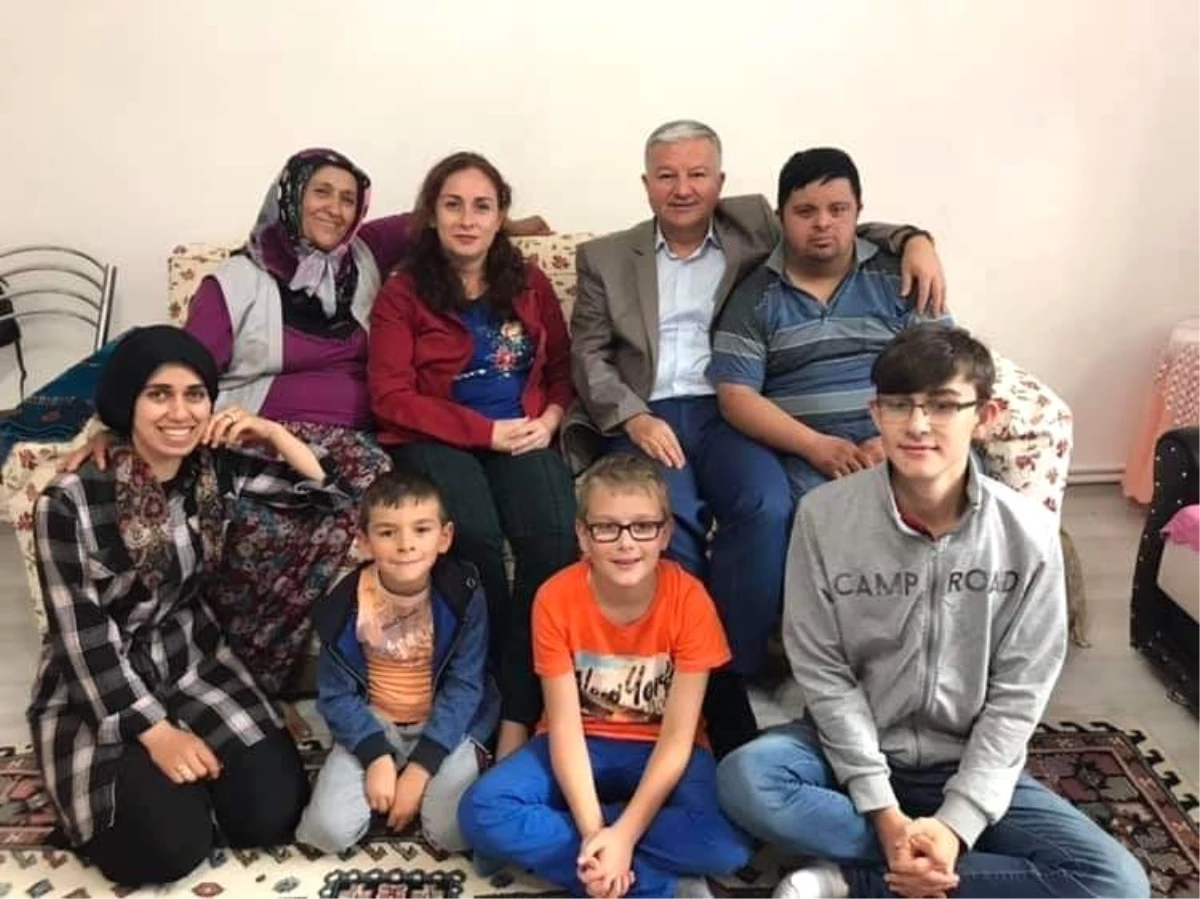 Kaymakam Duru Down Sendromlu Ramazan\'a aile Ziyaretinde Bulundu