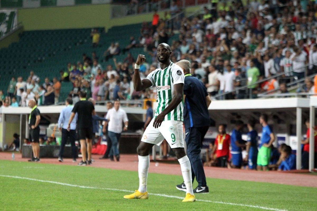 Konyaspor\'dan Sivasspor\'un Yatabare teklifine ret