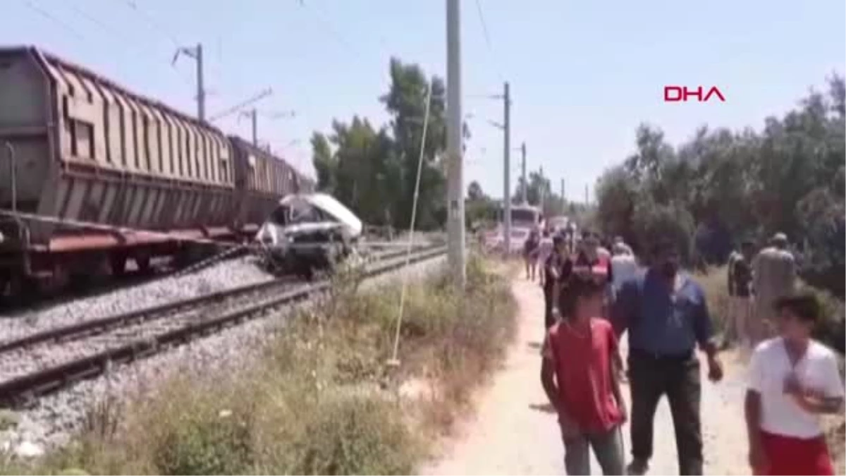 Mersin\'de tren, minibüse çarptı 1 ölü, 4 yaralı - AKTÜEL