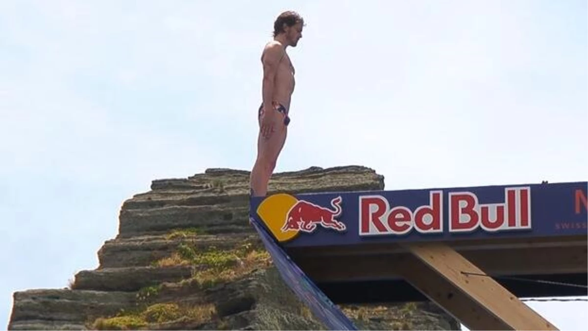 Red Bull Cliff Diving Portekiz\'de nefesleri kesti