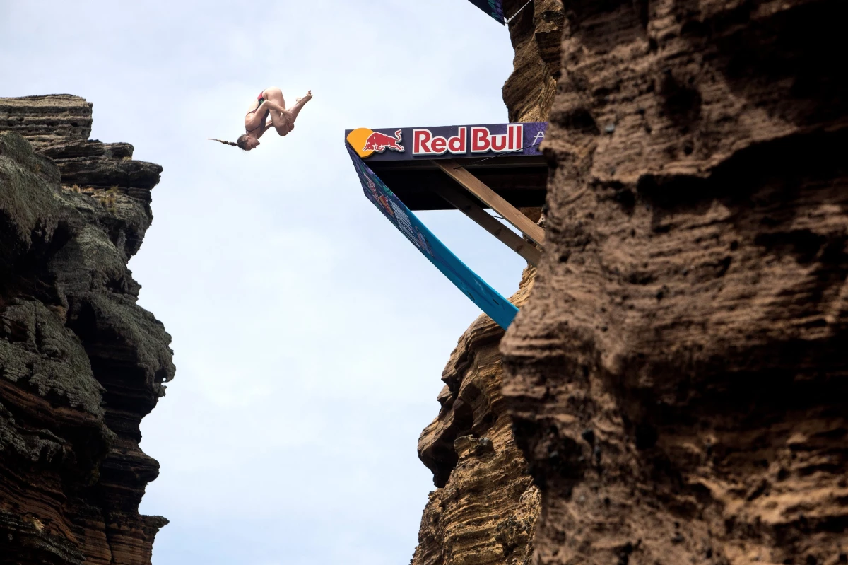 Red Bull Cliff Diving Portekiz\'de nefesleri kesti