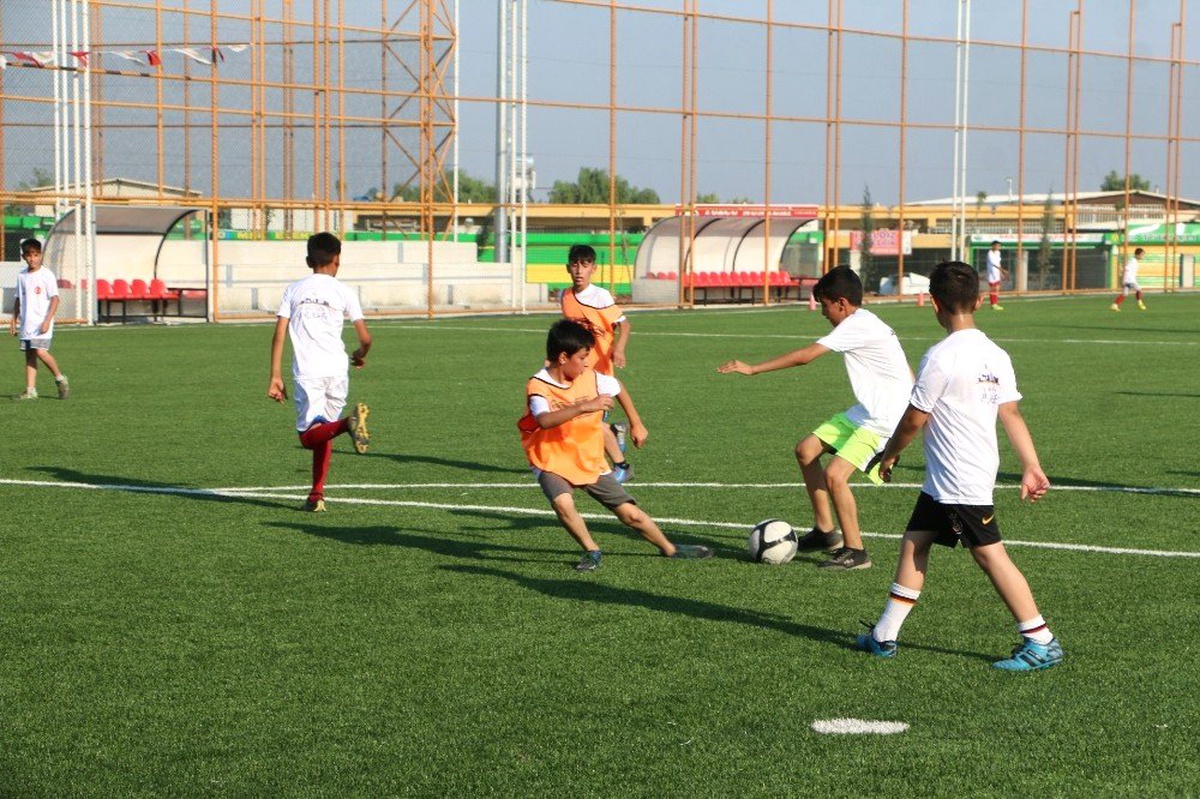 Şanlıurfa\'da futbol yaz okuluna yoğun ilgi