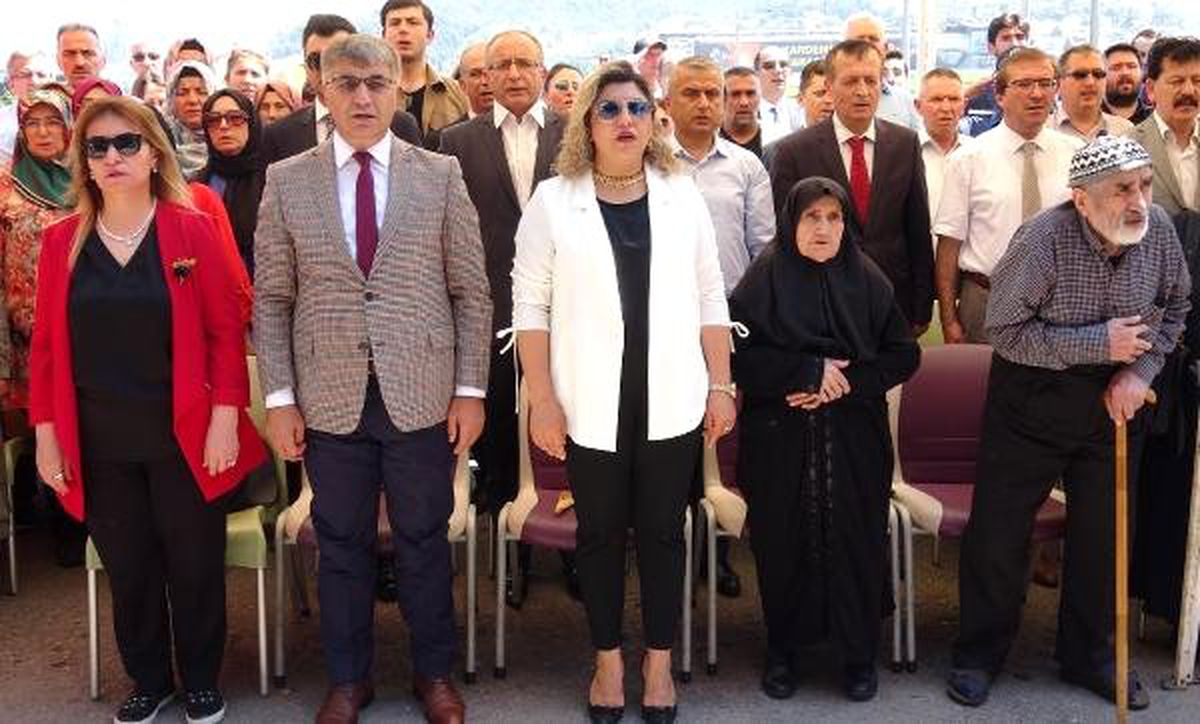 Şehit anne ve babasını duygulandıran görüntü