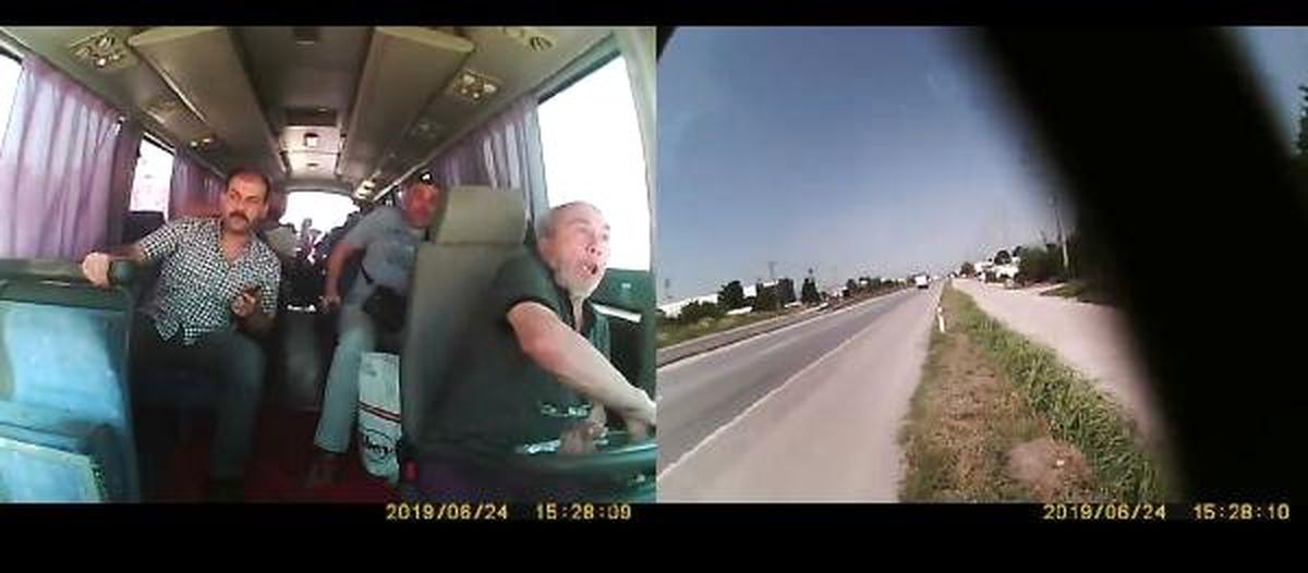 Servis midibüsü devrildi; işçiler ve sürücünün yaşadıkları kamerada