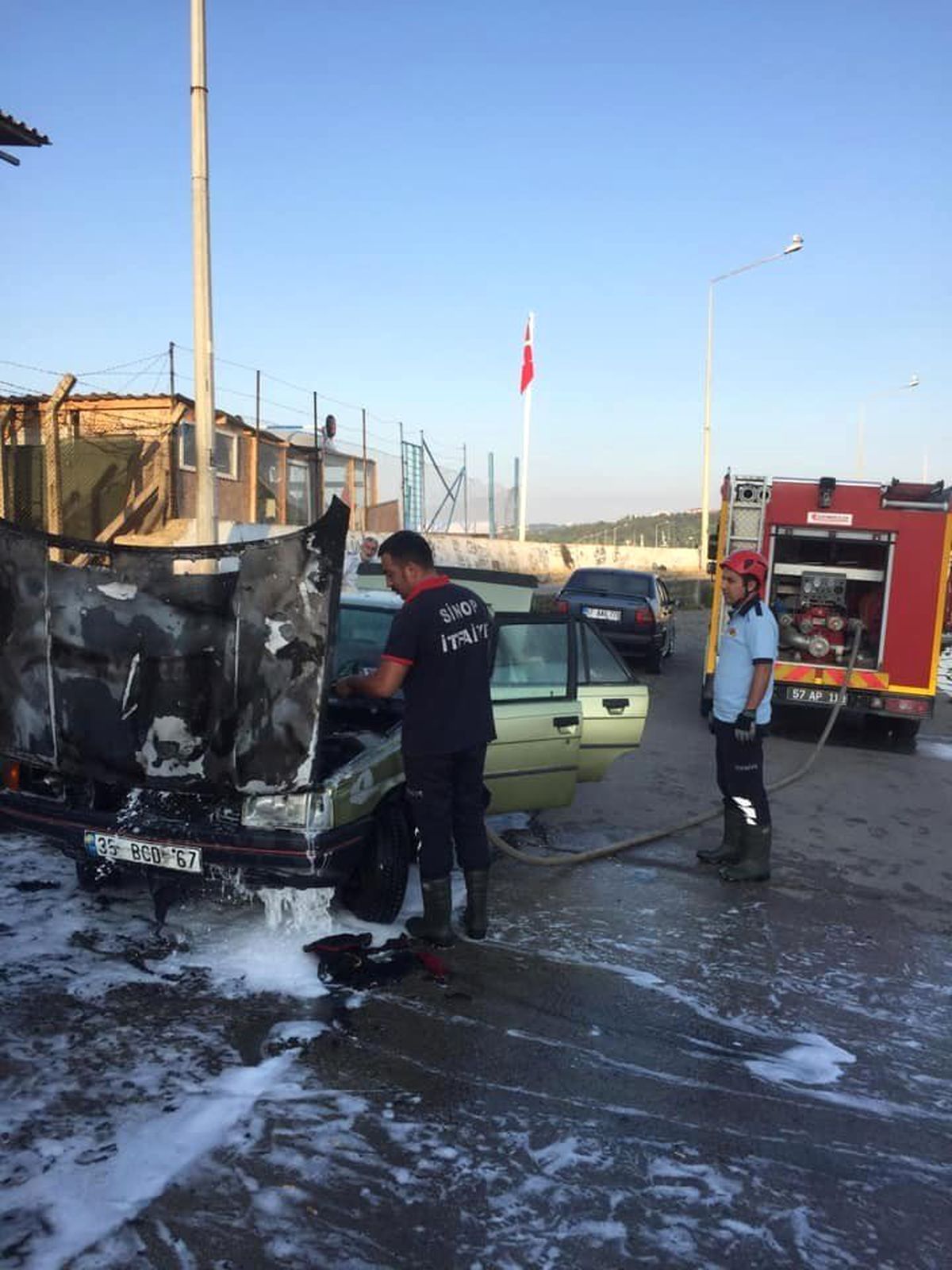 Sinop\'ta otomobil yangını