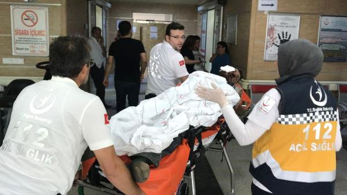 Suriyeli tarım işçileri kavga etti: 2 kardeş yaralı